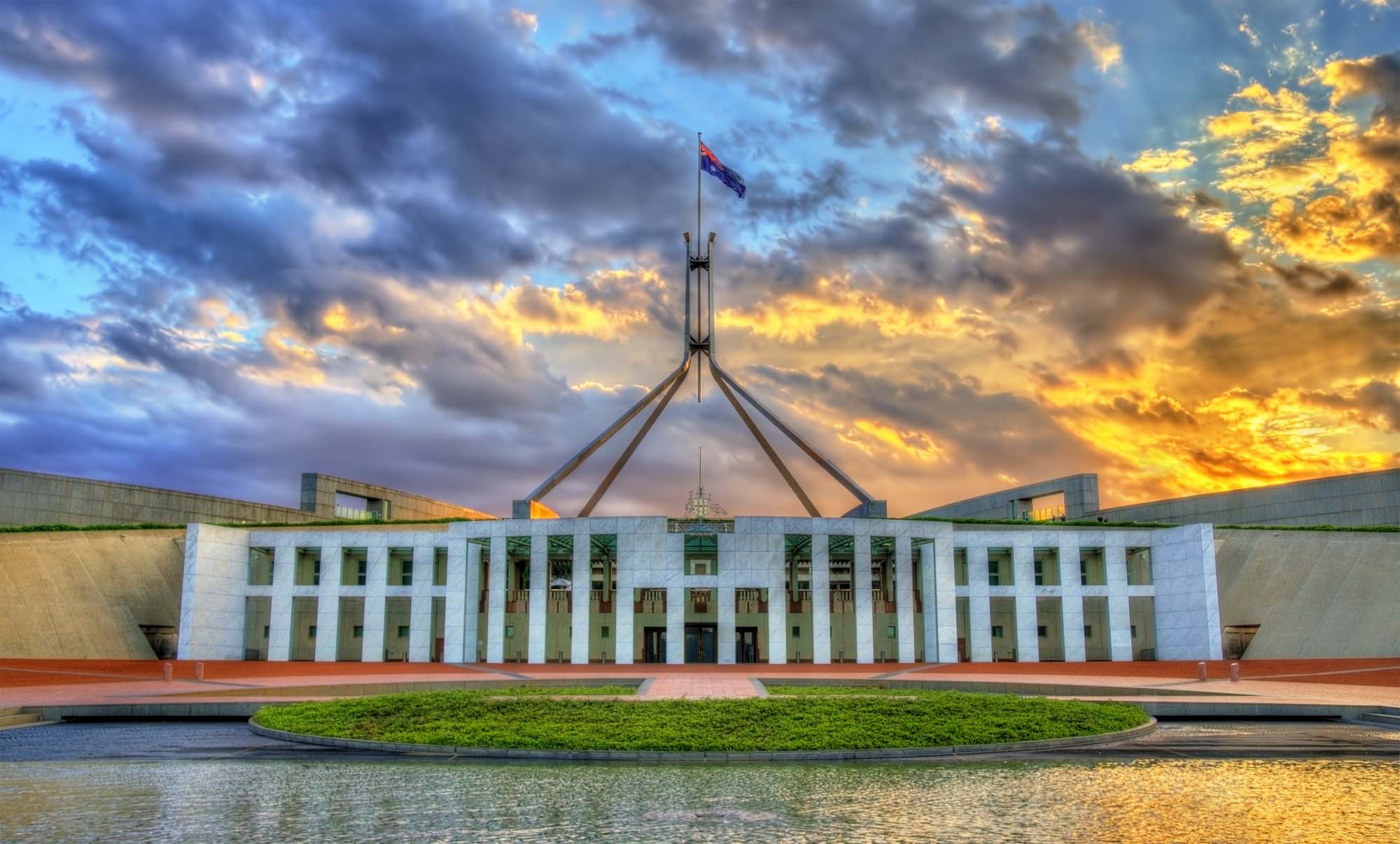 Parlamentet - Reiser til Canberra