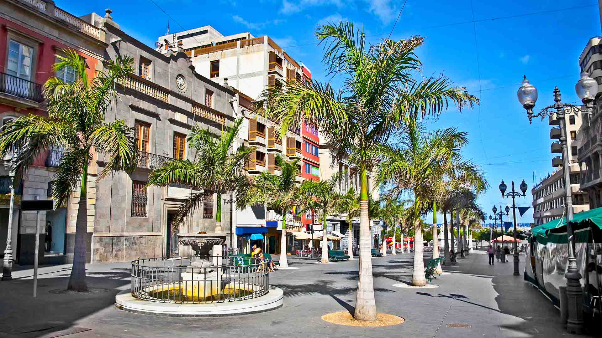 Nyt stemningen i Santa Cruz på Tenerife.