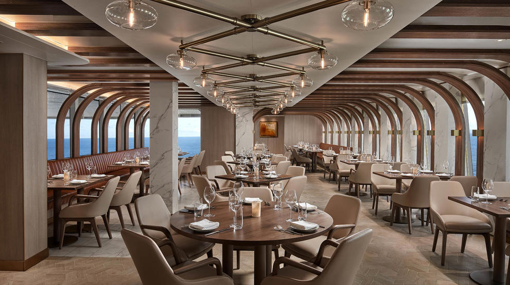 Restauranten Onda by Scarpetta om bord på Norwegian Spirit