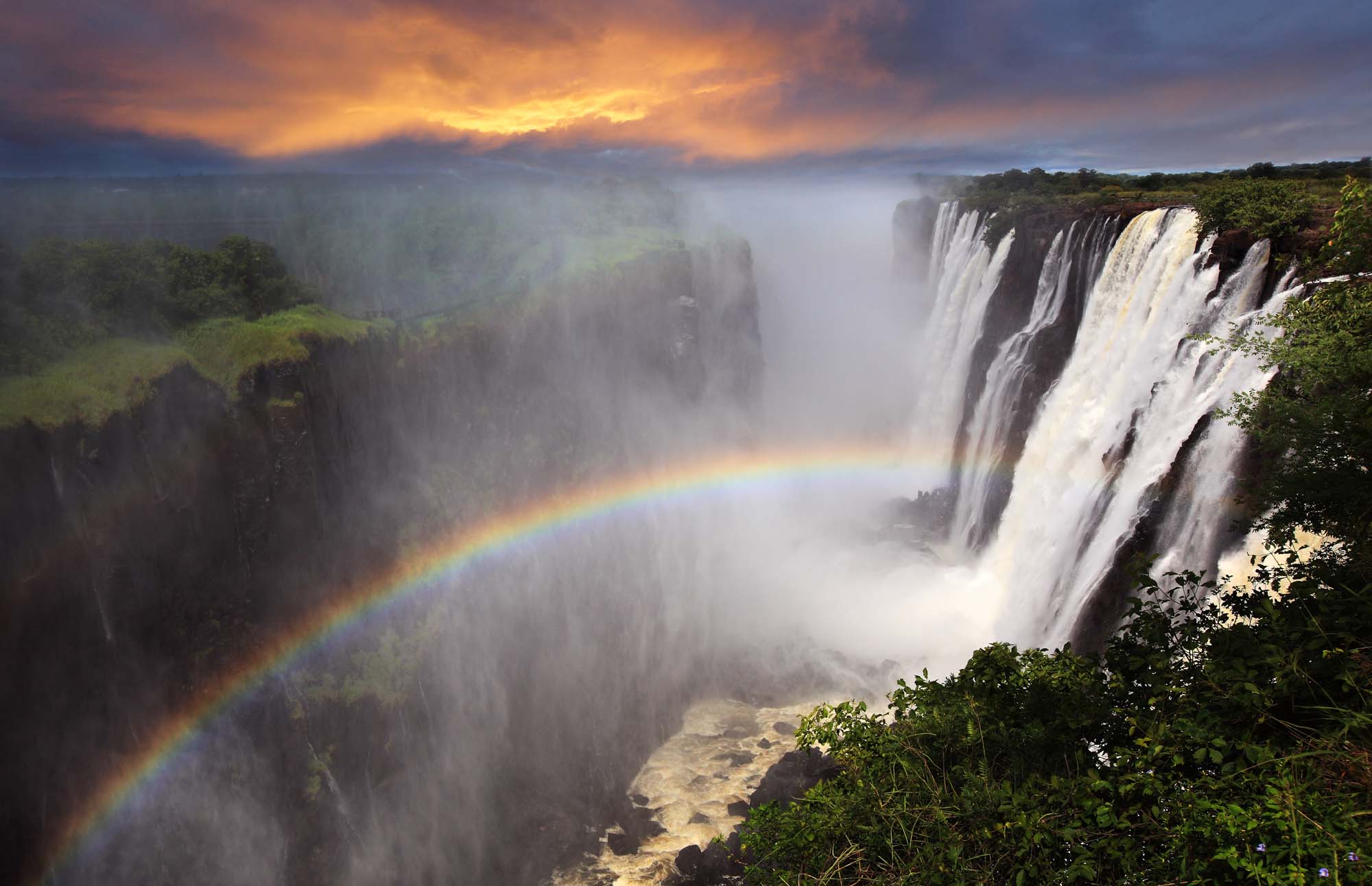 Reis til Afrika og se det mektige fossefallet, Victoria Falls
