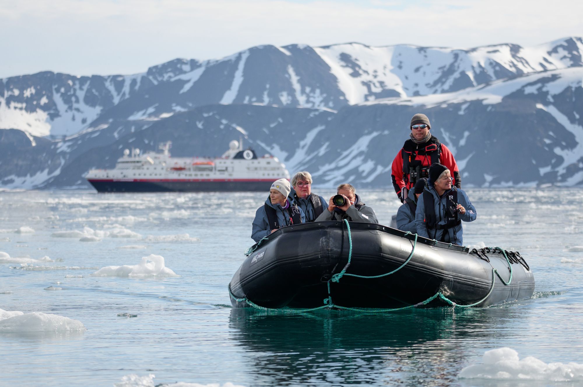 Dra på ekspedisjon med MS Spitsbergen eller MS Fram til Svalbard | Foto: HX Expeditions